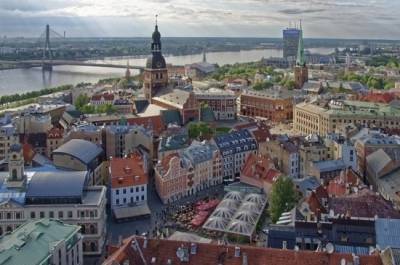 Латвия передумала ограничивать въезд жителей Литвы и Эстонии из-за коронавируса - pnp.ru - Эстония - Латвия - Литва
