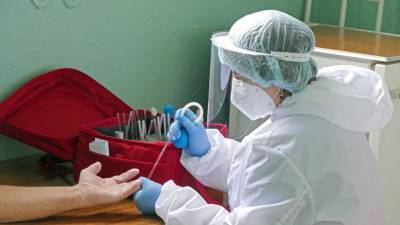 На Украине за сутки выявили 2107 новых случаев коронавируса - russian.rt.com - Украина