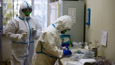 В России впервые с июня коронавирусом за неделю заболевают больше, чем выздоравливают - gazeta.ru - Россия