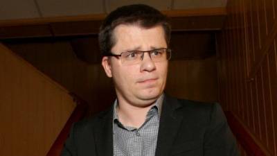 Гарик Харламов - Помощник Харламова ответил на слухи о COVID-19 у резидента Comedy Club - 5-tv.ru