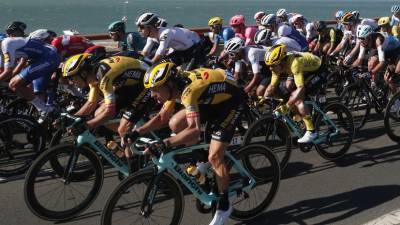 СМИ: Директор «Тур де Франс» заболел коронавирусом - russian.rt.com