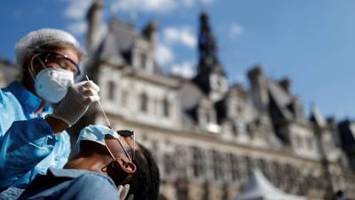 Во Франции за сутки выявили более 6,5 тысячи случаев коронавируса - russian.rt.com - Франция - Париж