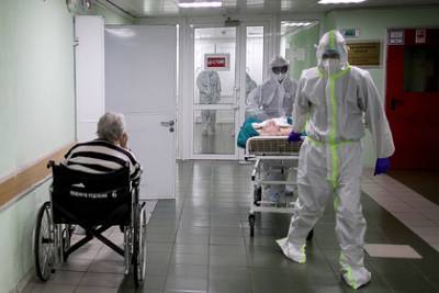 Названо число новых случаев заражения коронавирусом в России - lenta.ru - Россия