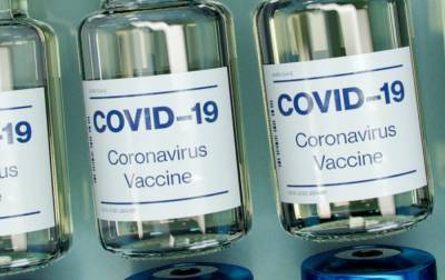 В США фармацевт испортил 500 доз вакцины от COVID-19, его арестовали - rbc.ua - Сша