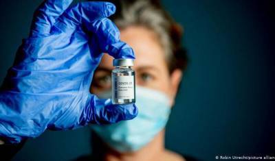 В Швейцарии пожилой мужчина умер после прививки от коронавируса - newizv.ru - Германия - Швейцария