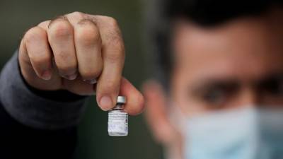 В Висконсине задержан сотрудник больницы, намеренно уничтоживший 500 доз вакцины - golos-ameriki.ru - штат Висконсин