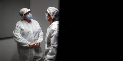 Франция усиливает карантин из-за усложнения ситуации с коронавирусом в регионах - nv.ua - Франция