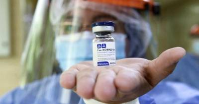 Сэм Фазель - Bloomberg раскрыл причины доверять вакцине "Спутник V" - ren.tv - Россия