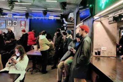 Пять баров в центре Петербурга накажут за работу ночью - spb.mk.ru - Санкт-Петербург