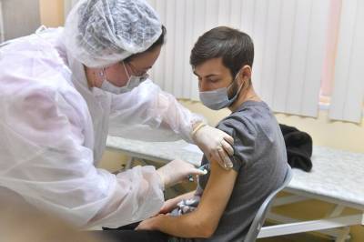 Более 1,5 млн человек уже вакцинированы препаратом "Спутник V" - m24.ru - Россия