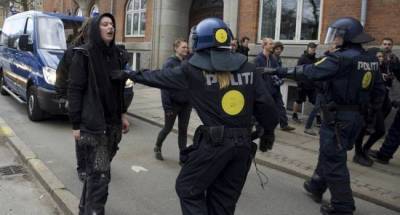 Полиция в Дании на COVID-протестах задержала 9 человек - goodnews.ua - Копенгаген - Дания