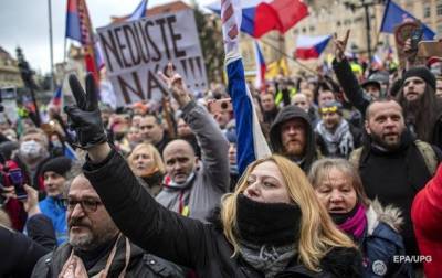 Вацлав Клаус - В Чехии протестовали против локдауна - korrespondent.net - Прага - Чехия