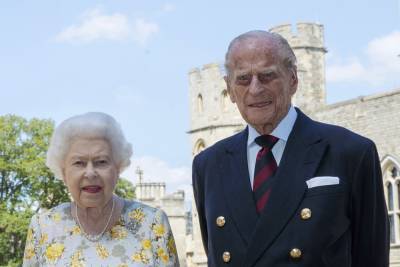Королева Великобритании и ее супруг привились от коронавируса - rtvi.com