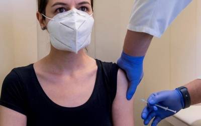 В РФ начали испытывать на добровольцах вакцину Спутник Лайт - korrespondent.net - Россия - Санкт-Петербург - Москва