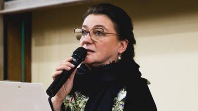 Анастасия Мельникова - Почти лишившаяся голоса из-за COVID-19 Анастасия Мельникова рассказала о своем состоянии - 5-tv.ru - Санкт-Петербург