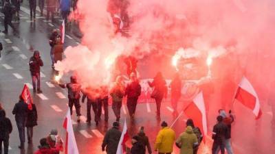Протест ковид-диссидентов в Дании разогнали слезоточивым газом - 5-tv.ru - Копенгаген - Дания