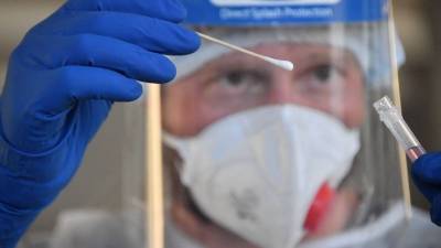 Александр Горелов - Как россиянам защититься от «британского» штамма COVID-19? - 5-tv.ru