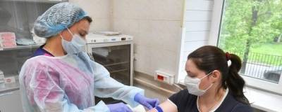В Москве частные клиники начали ставить прививку от коронавируса - runews24.ru - Москва
