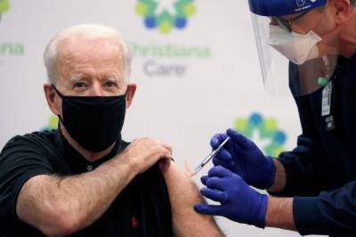 Джозеф Байден - Джо Байден - Байден во второй раз сделал прививку от COVID-19 - aif.ru - Сша - штат Делавэр - Ньюарк