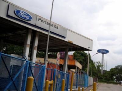 Американский автогигант Ford закрывает заводы в Бразилии - unn.com.ua - Киев - Бразилия