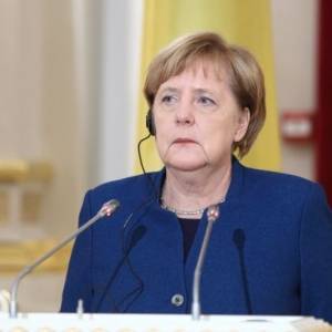 Ангела Меркель - Меркель допустила продление локдауна в Германии до апреля - reporter-ua.com - Германия