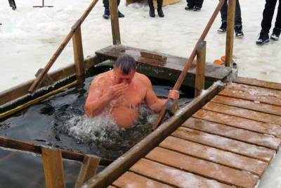 Новосибирское правительство попросило воздержаться от крещенских купаний - tayga.info - Новосибирск