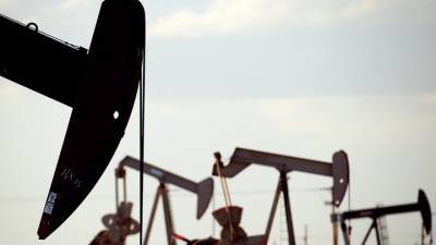 Джон Байден - Нефть подорожала до 11-месячного максимума на ожиданиях новых стимулов в США - vesti.ru - Сша - Лондон - Нью-Йорк
