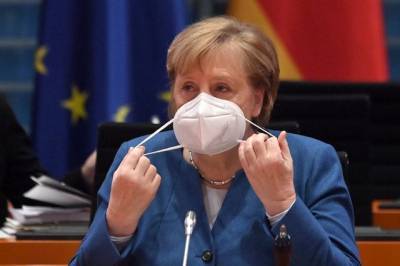 Ангела Меркель - Меркель не исключила продления локдауна в Германии до марта - aif.ru - Германия