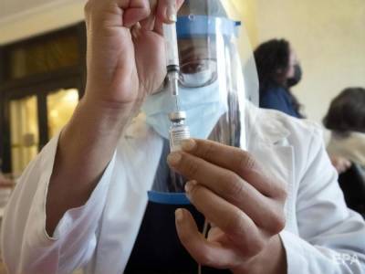 Минздрав планирует сделать прививки от COVID-19 половине населения Украины к марту 2022 года - gordonua.com - Украина