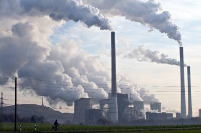 В США в 2020 году объем выбросов CO2 сократился на 10% — это самое большое снижение со времен Второй мировой войны - rtvi.com - Сша