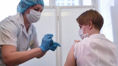 В Москве открыли запись на вакцинацию от COVID-19 для новых групп граждан - russian.rt.com - Москва