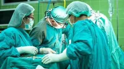 Хирурги Луганска проводят сложные операции на сердце и сосудах - riafan.ru - Луганск