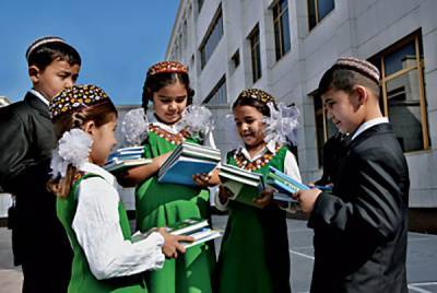 Туркменским школьникам продлят каникулы до 25 января - hronikatm.com - Туркмения