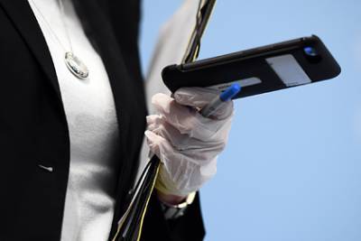 Россияне резко перешли в онлайн-банки - lenta.ru