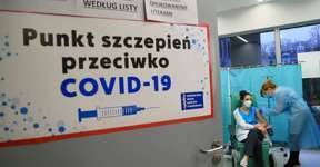 Адам Недзельский - Agnieszka Sadowska - В Польше зафиксировали первое тяжелое осложнение после вакцины от коронавируса - udf.by - Польша