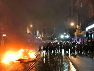 Митинг и беспорядки в Брюсселе: задержаны более 100 человек, есть раненые - unn.com.ua - Киев - Бельгия - Брюссель