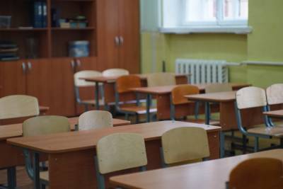 Число школьников и учителей с коронавирусом снизилось в Петербурге - abnews.ru - Санкт-Петербург
