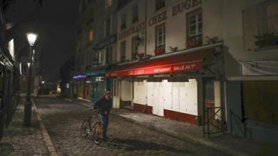 В Европе вводят ночной комендантский час: "В шесть часов вечера жизнь прекращается" - vesty.co.il - Франция - Израиль
