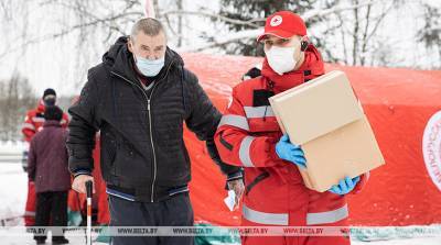 РЕПОРТАЖ: Красный Крест в морозы пришел на помощь бездомным в Минске - belta.by - Минск