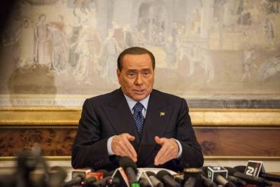 Сильвио Берлускони - Альберто Дзангрилло - СМИ сообщили о госпитализации экс-премьера Италии Берлускони - m24.ru - Франция - Италия