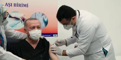 Реджеп Тайип Эрдоган - Эрдоган привился от коронавируса китайской вакциной, которую закупает Украина - nv.ua - Турция - Украина - Китай - Анкара