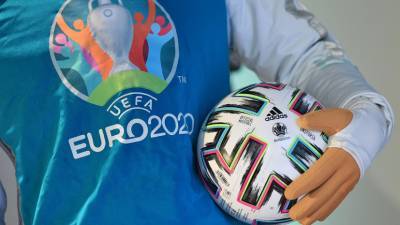 Болельщики смогут передать билеты на матчи Евро-2020 другим людям в случае болезни - russian.rt.com