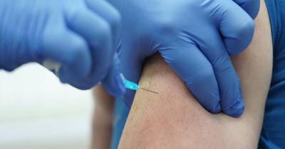 Массовая вакцинация от COVID-19 началась на Дальнем Востоке - ren.tv - Приморье край