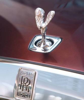 Rolls-Royce Ghost: пространство, антивирус, 3D-технологии и… шампанское! - skuke.net - Москва