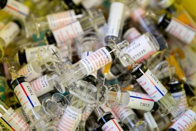 Лигита Янчорене - В Литве зафиксировали массовое заражение COVID-19 медиков, привившихся вакциной Pfizer - sharij.net - Сша - Вильнюс - Литва