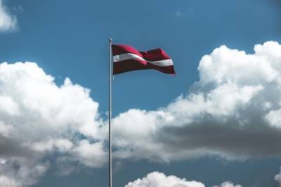 Латвия повторно ввела комендантский час - cursorinfo.co.il - Латвия