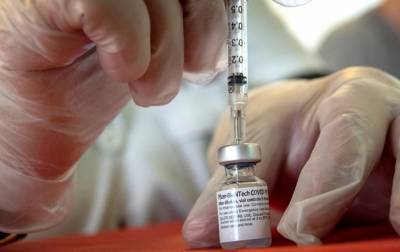 Pfizer сократит поставки COVID-вакцины в Европу - korrespondent.net - Сша - Норвегия