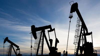 Нефть продолжает дешеветь - hubs.ua - Китай - Лондон - Нью-Йорк