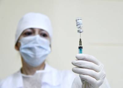 В ВОЗ выступили против введения обязательной вакцинации от COVID-19 при поездках - m24.ru