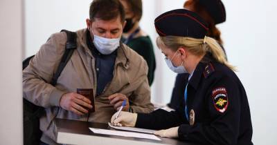 Майкл Райан - Эксперт ВОЗ оценил вероятность введения иммунных паспортов для туристов - klops.ru